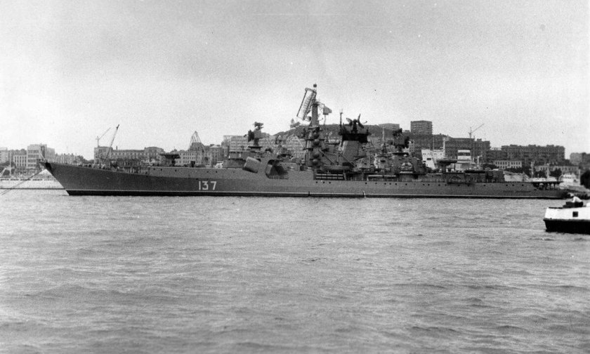Маршал Ворошилов большой противолодочный корабль