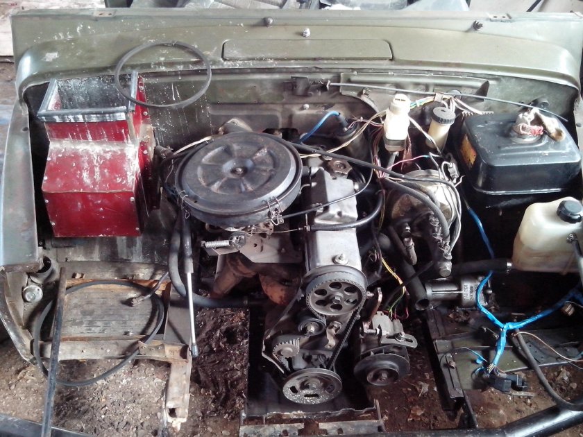 ЛУАЗ С ДВС 2108