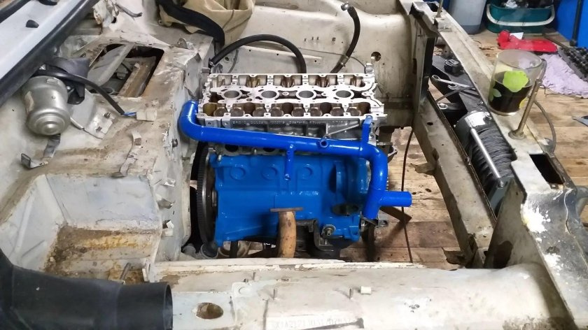 16v в ниву 2121