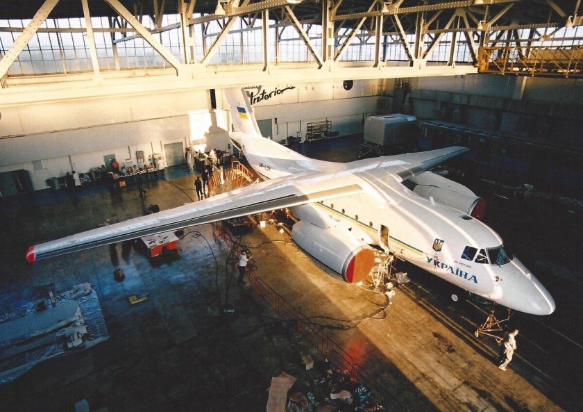 Самолёт АН-74тк-300