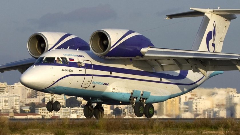 АН-74 самолет