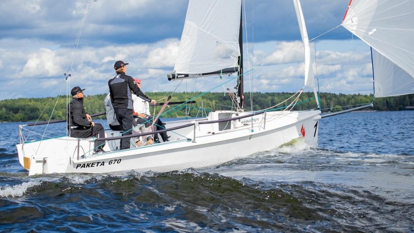 Парусная яхта sv20