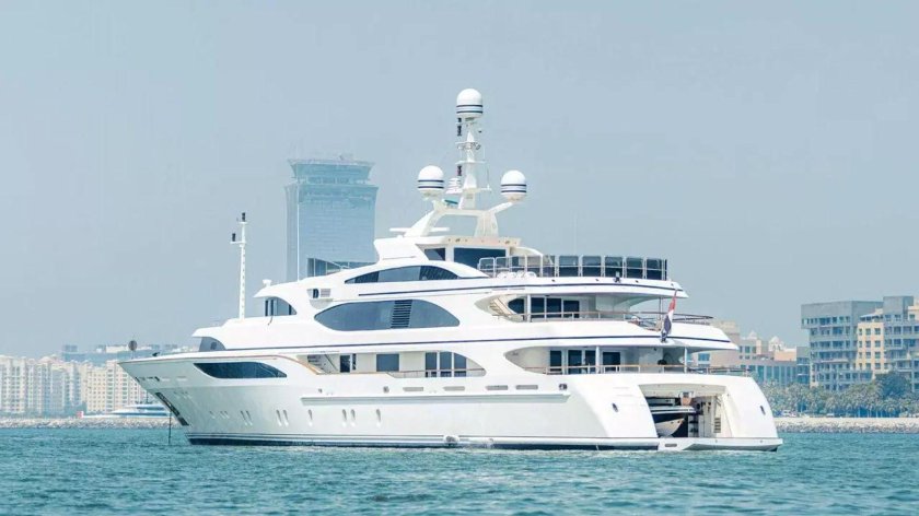 Mega yachts