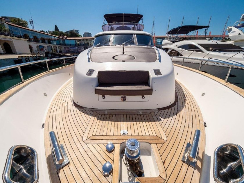 Princess 45 яхта