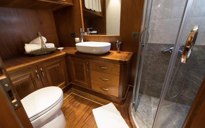 Санузел на яхте