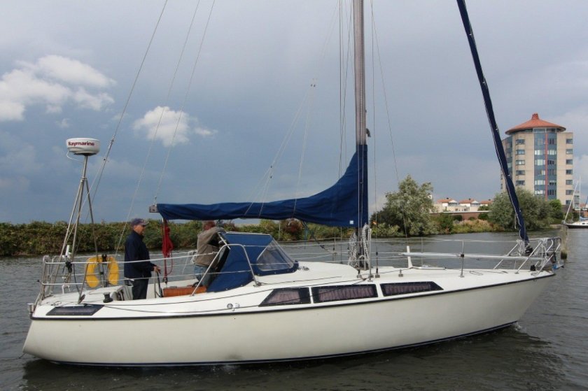 Макси 95 яхта