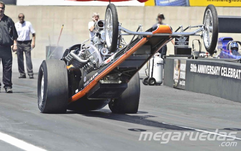 Dragster 180 Пиранья асфальта