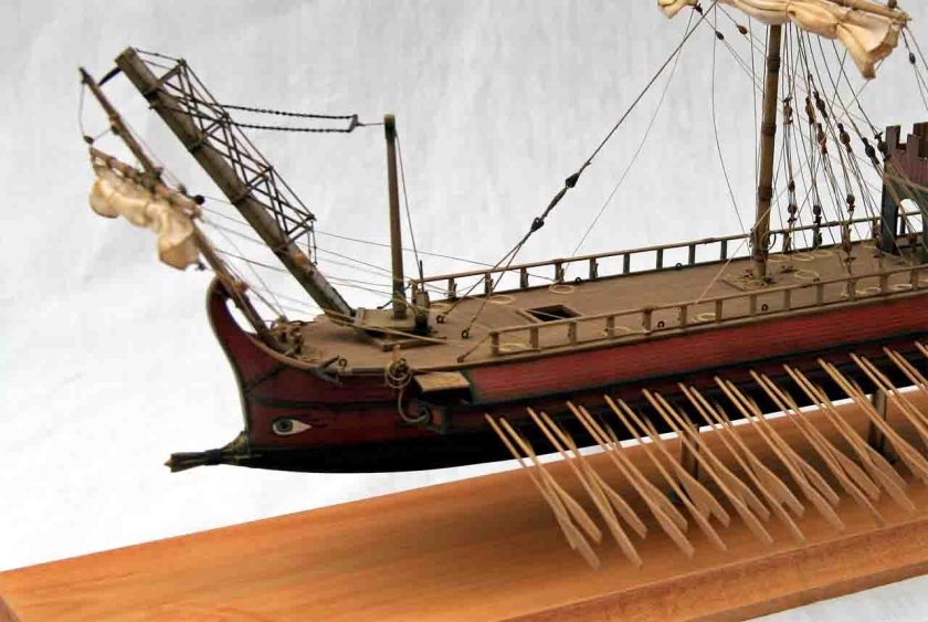 Римская трирема модель