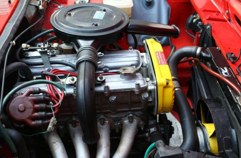 Fiat 131 Abarth двигатель
