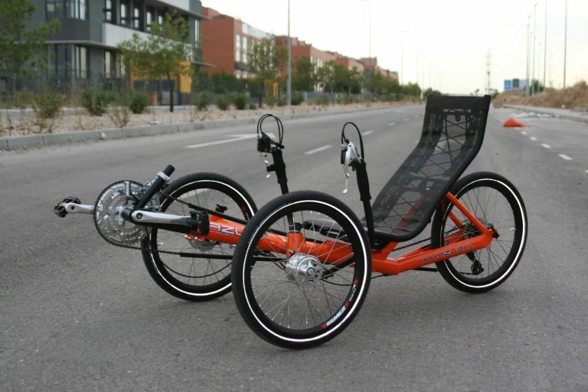 Веломобиль трайк лигерад