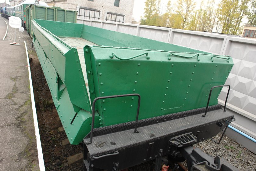 Думпкар вагон 105