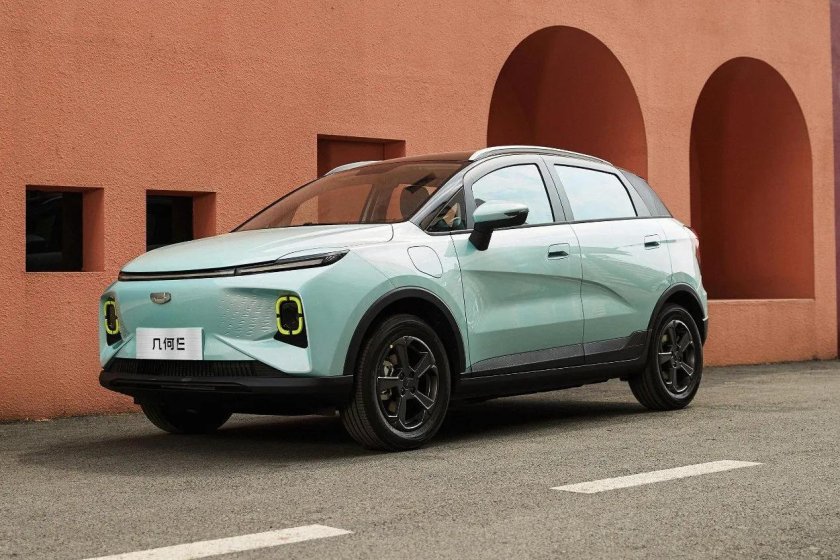 Электромобиль китайский