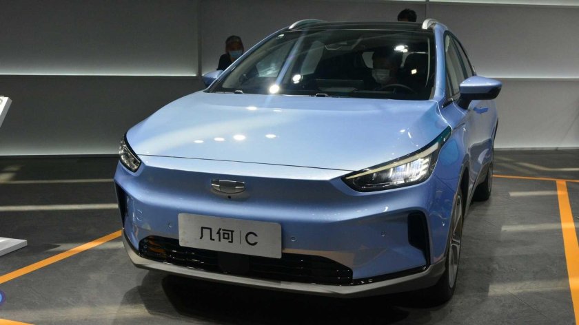 Электрокар Geely Geometry a