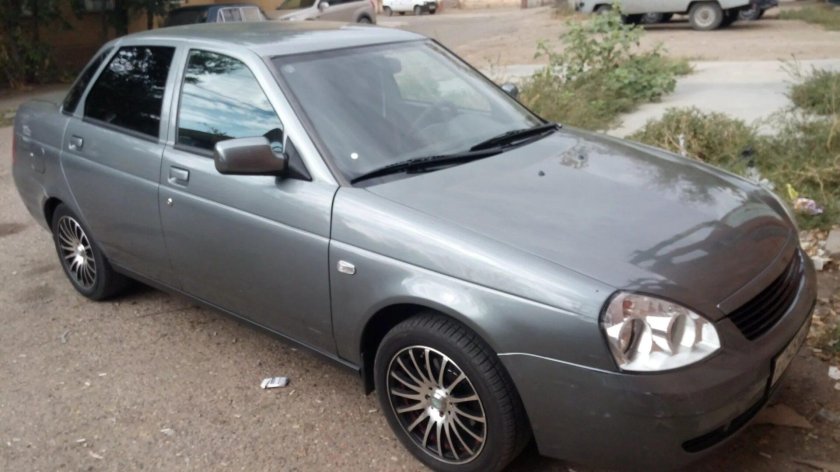 Приора серо-зеленый металлик