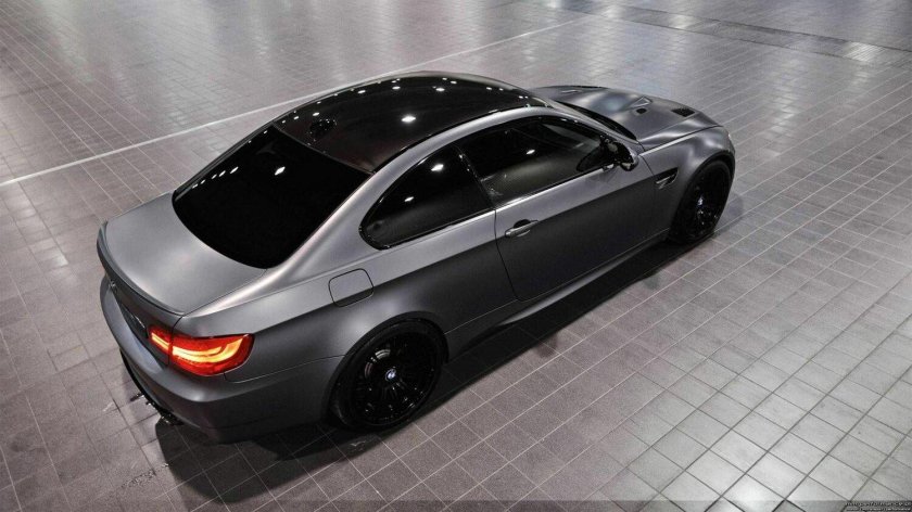 BMW e92 с черной крышей