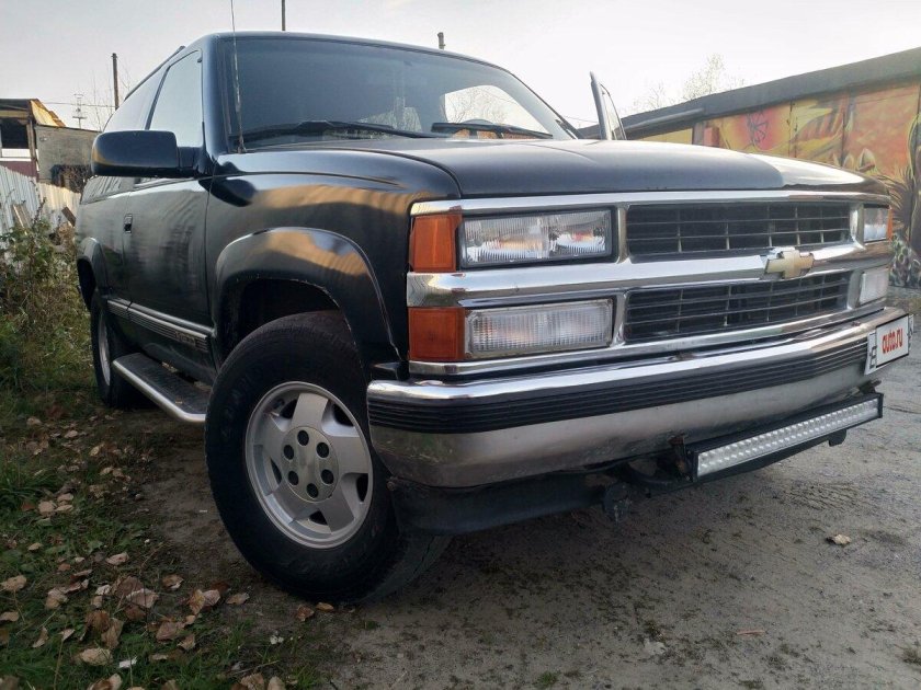 Субурбан 1995