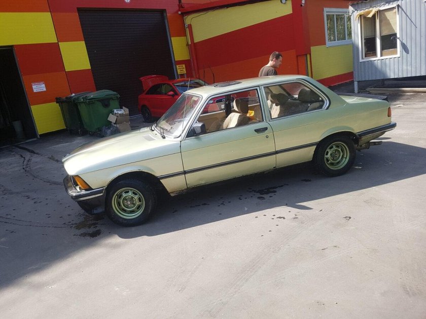 Бмв 320 1983