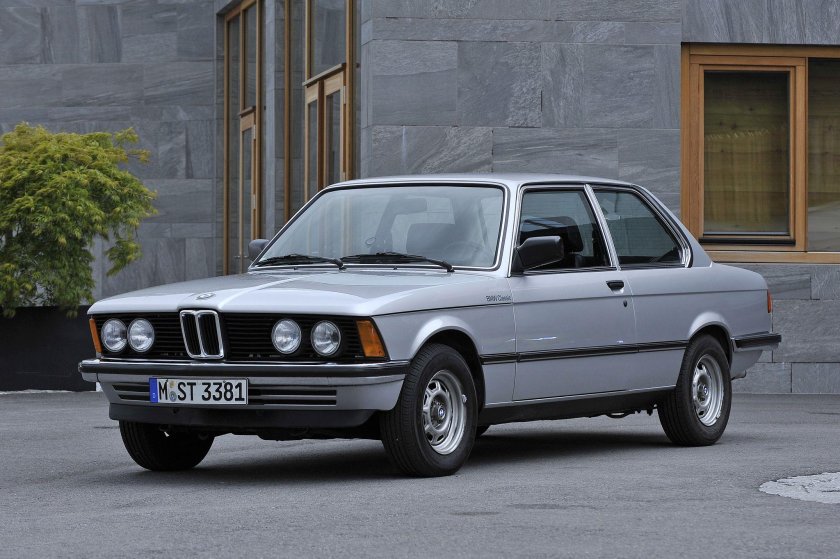 BMW e21 318i
