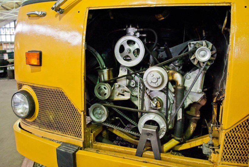 Двигатель ЛИАЗ 677