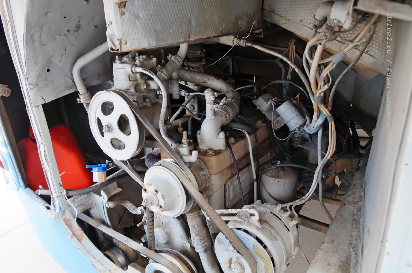 Двигатель автобуса ЛАЗ-695