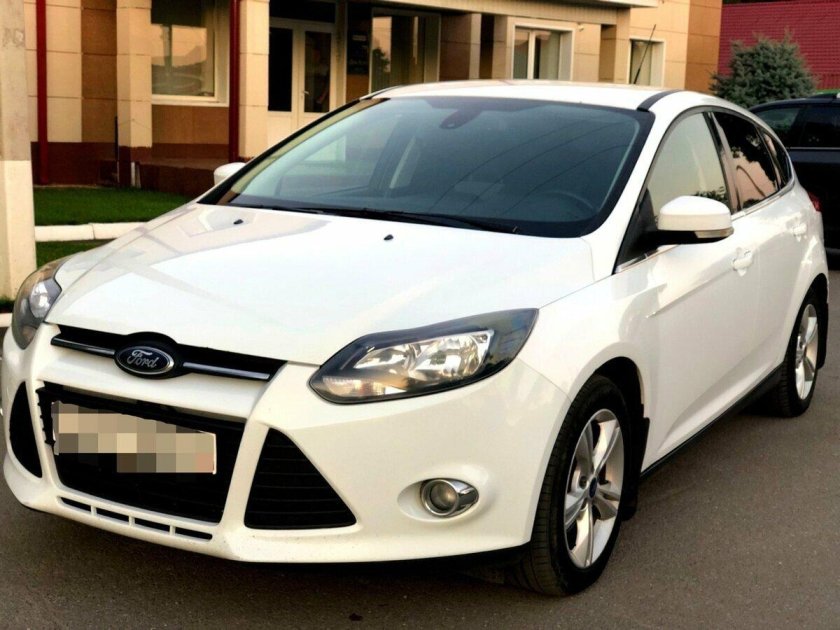 Ford Focus белый