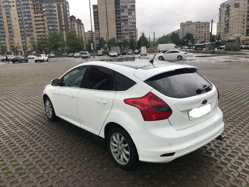 Форд фокус 3 белый 2012