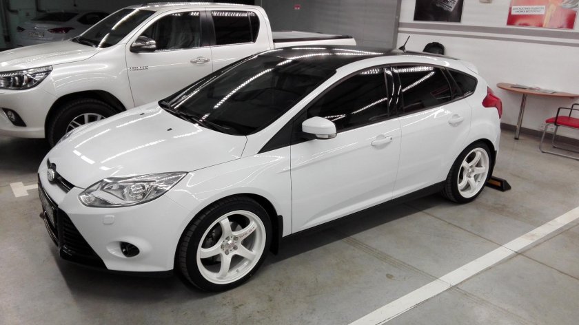 Ford Focus 3 белый