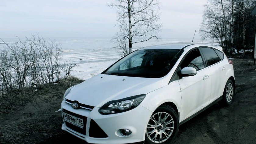 Форд фокус 3 хэтчбек белый