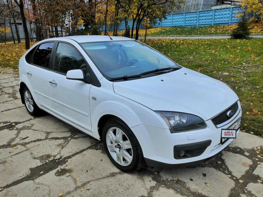 Ford Focus 2007 белая