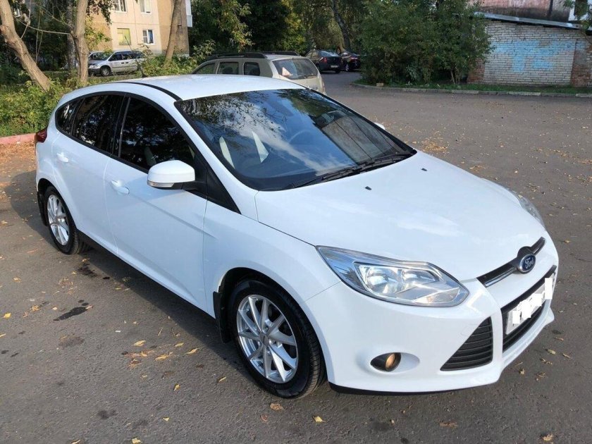 Ford Focus, 2012 белый
