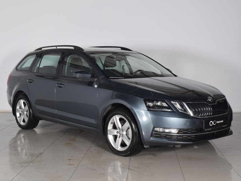 Skoda Octavia универсал модель 1:34