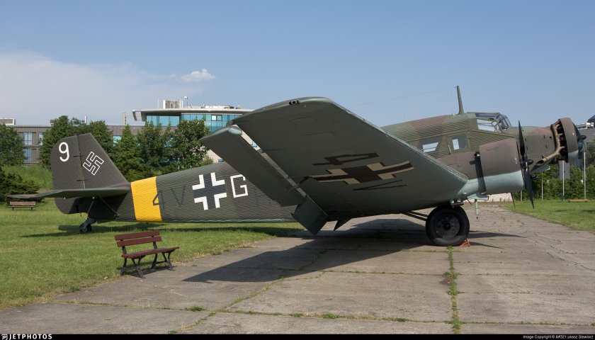 Ю 52 немецкий самолет