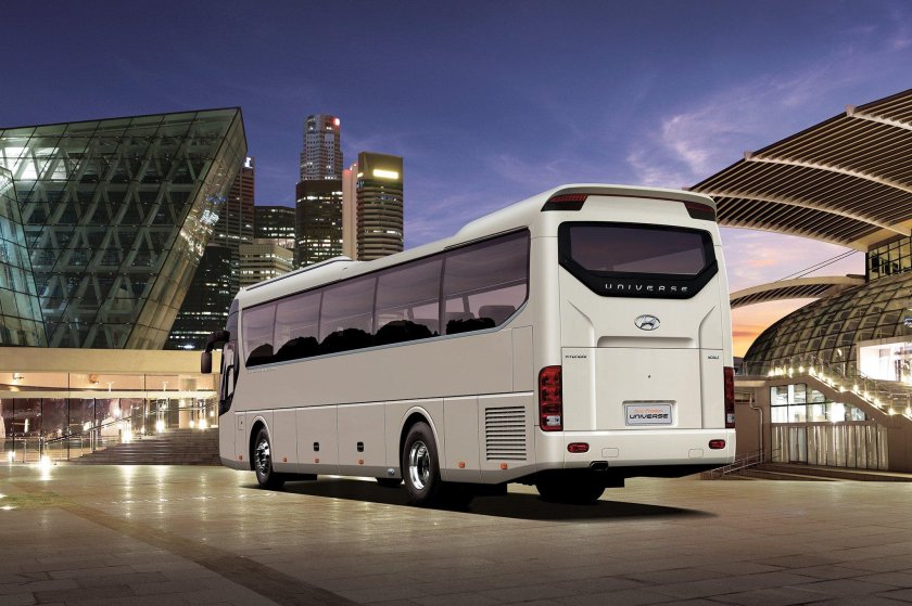 Hyundai Universe 2021