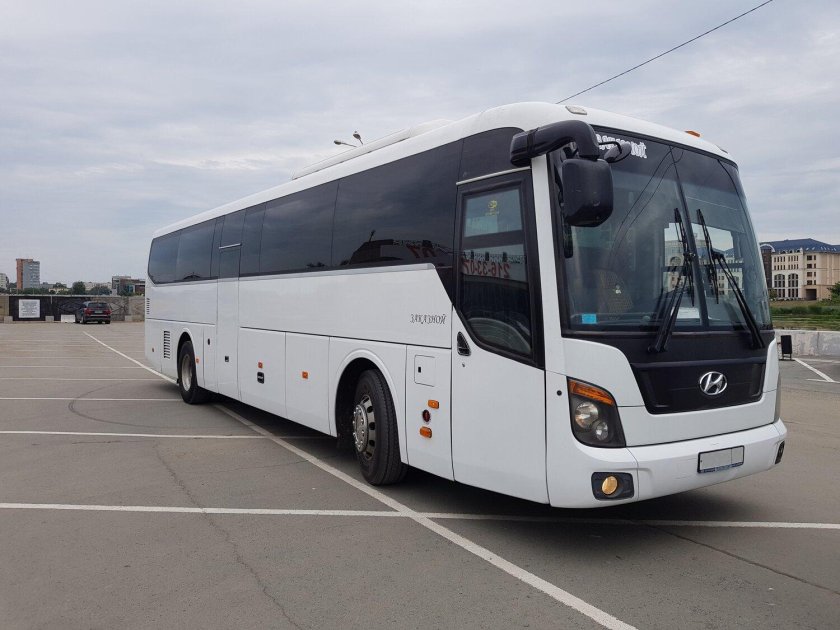 Хундай Юниверсал автобус