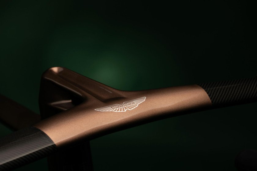 Велосипед Астон Мартин