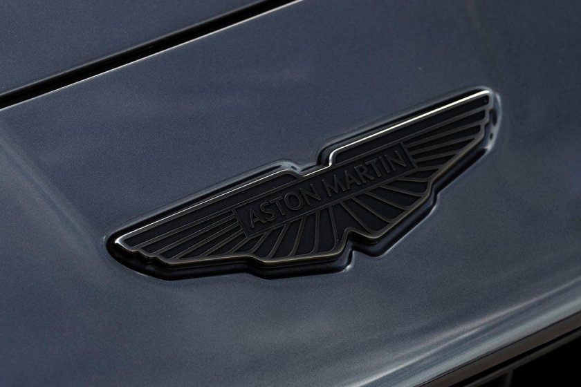 Лого астон мартин