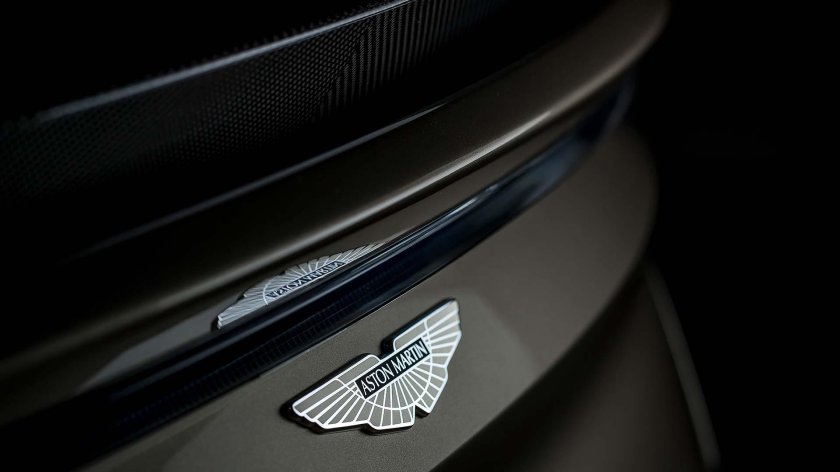 Астон Мартин эмблема