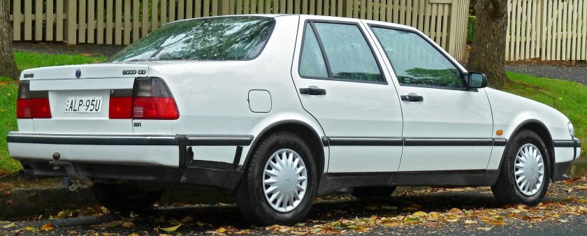 Сааб 9000 седан