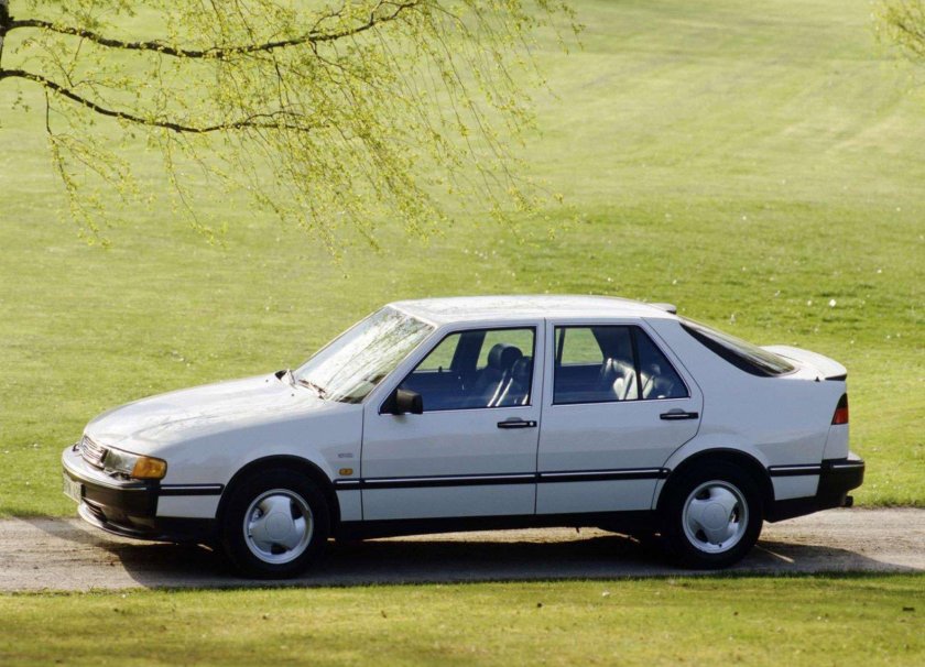 Saab 9000