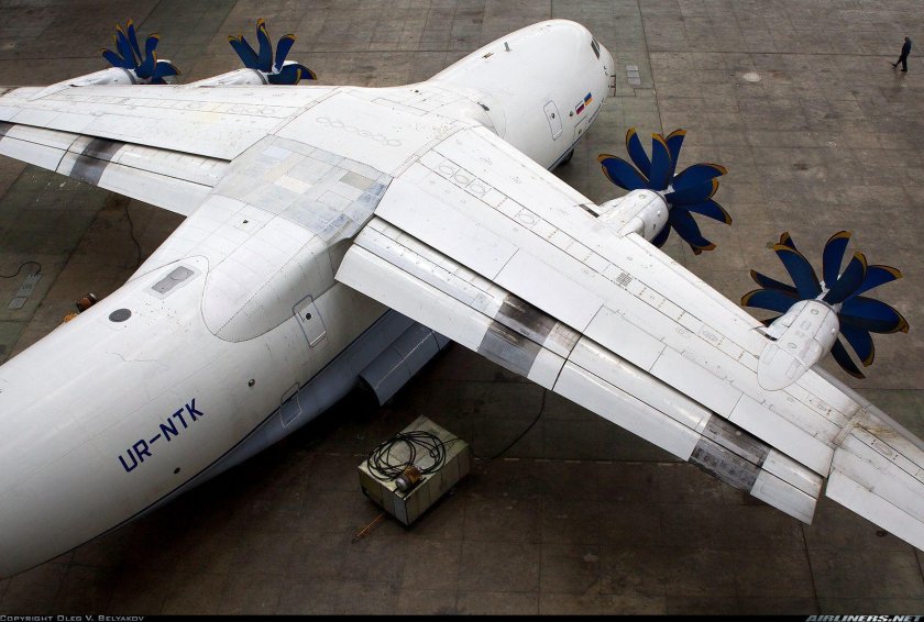 Антонов АН-70