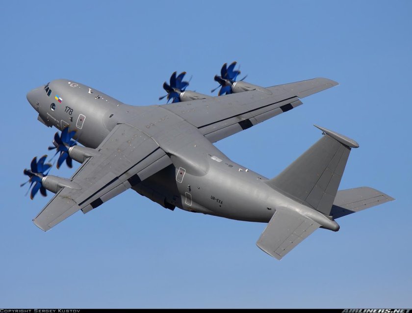 Самолет АН-70