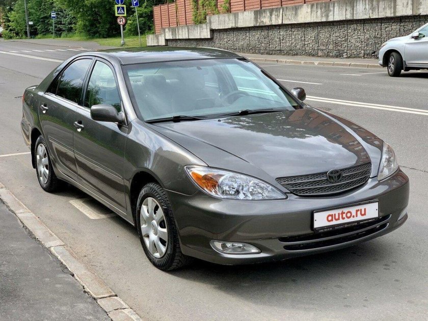 Toyota Camry 30