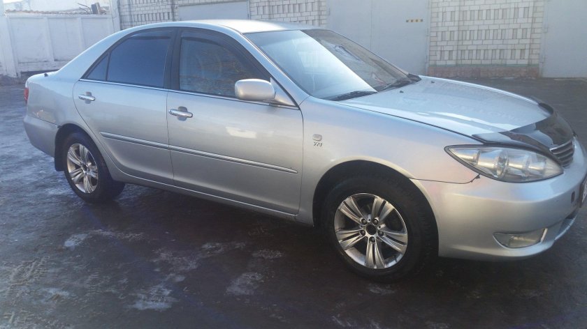 Тойота Камри 35