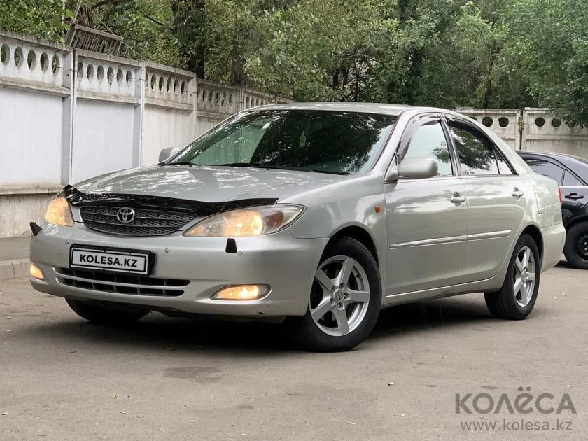 Toyota Camry 2004