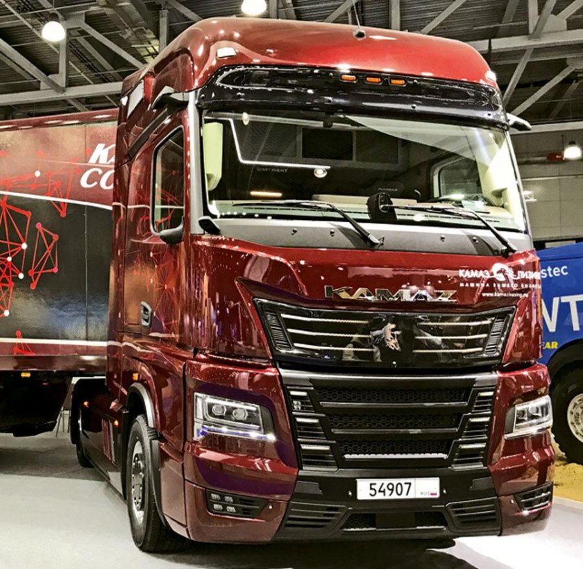 Седельный тягач камаз 54901