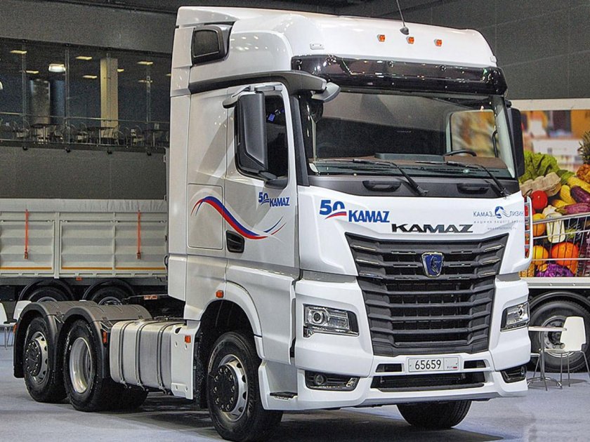 Седельный тягач КАМАЗ 54901