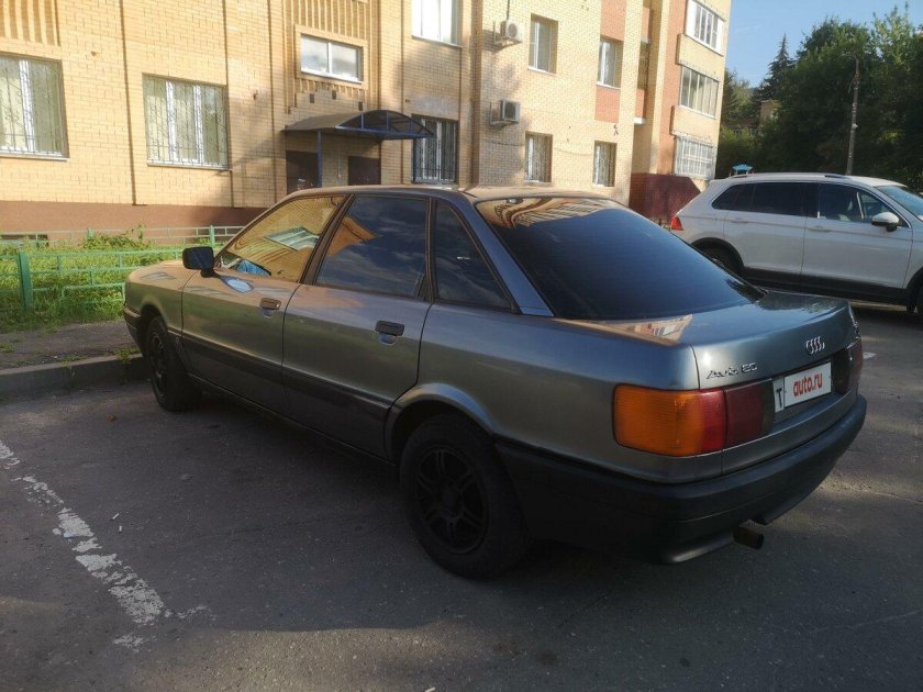 Audi 80 b3 серый металлик