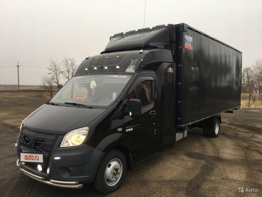 Газель Некст с закабинным спальником