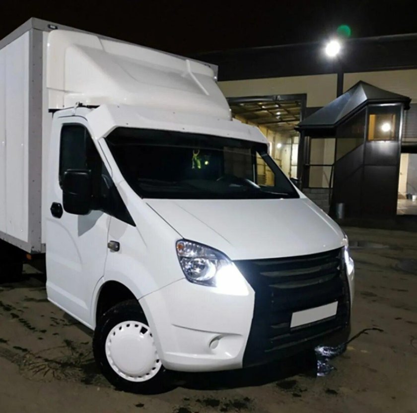 Газель Некст белая