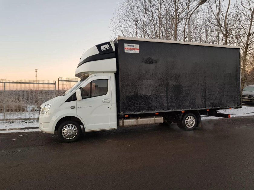 Газель Некст с надкрышным спальником 5 метров